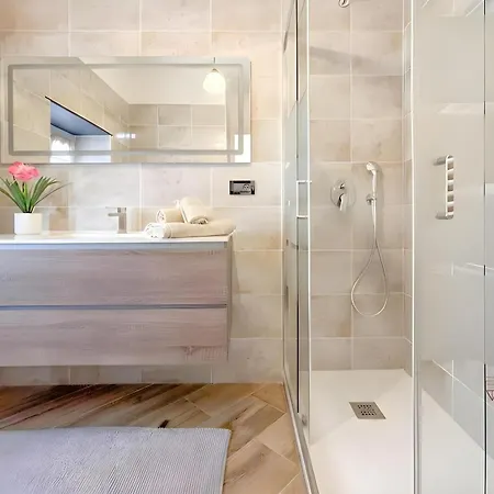 Apartment Via D'andrade Sestri Ponente - Happy *